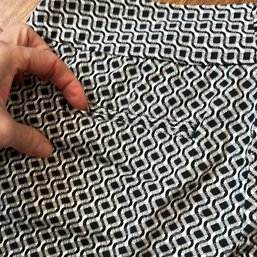 EUC Coldwater Creek natural fit Capri - Picture 13 of 14